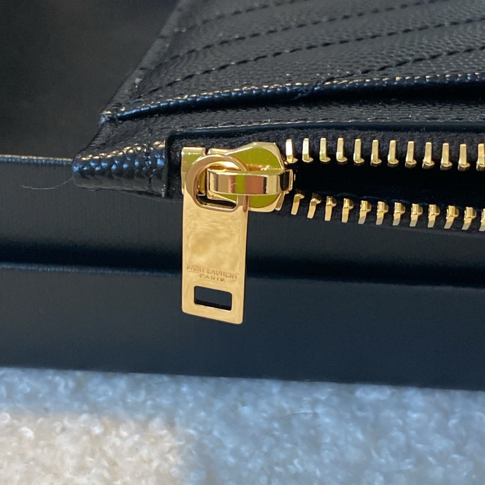 Like new Large YSL zip pouch - Picture 6 of 9